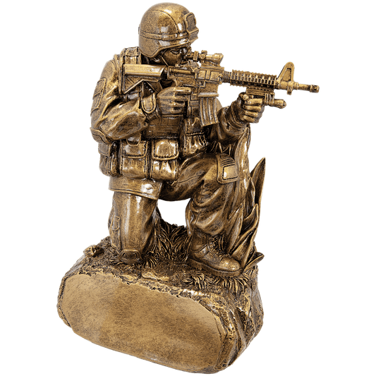 Military Kneeling with Grass 9.25"