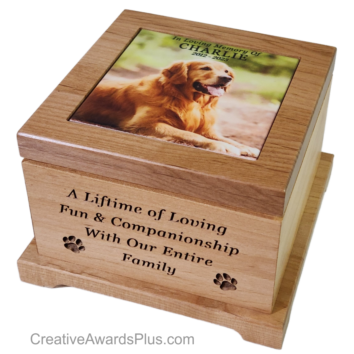 Pet Urn With Photo 6.5"(L) x 4.5"(H) x 6.5"(W) / Alder